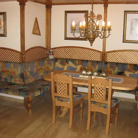 Rosengarten Pensión 3*